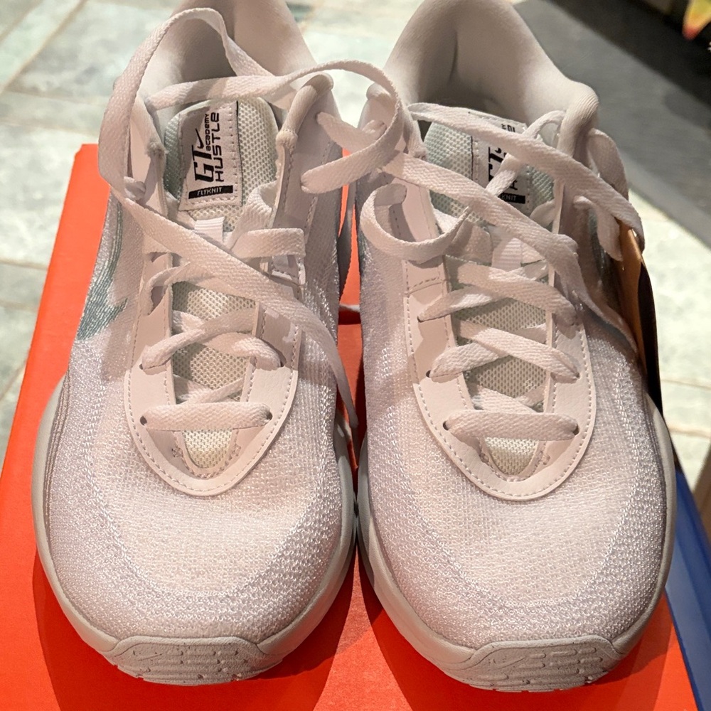 Nike GT Hustle Academy shoes
